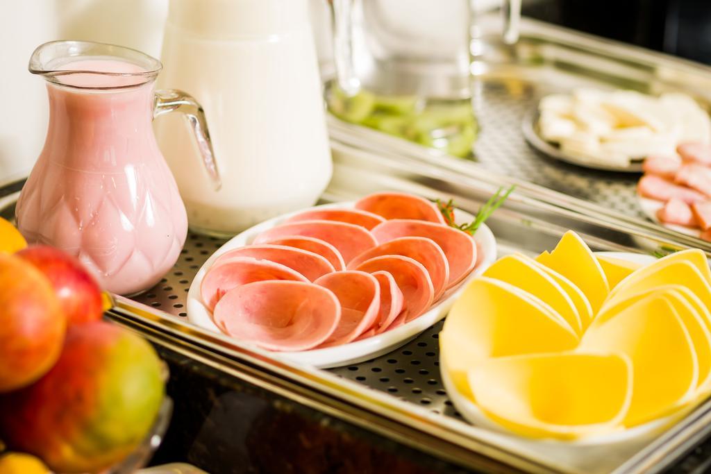 Hotel Brasil Пеня Екстериор снимка