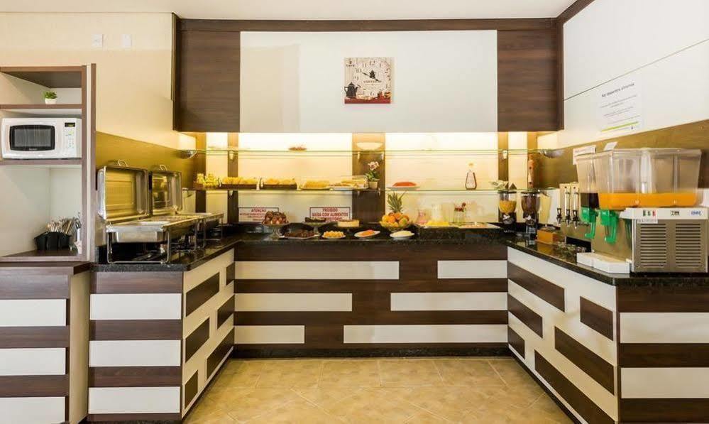 Hotel Brasil Пеня Екстериор снимка
